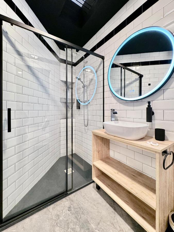 Charming Madrid Principe Pio Apartment Ngoại thất bức ảnh